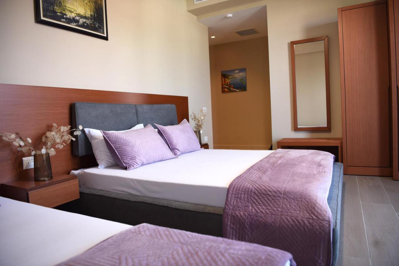 6 Milje Hotel Ksamil Extérieur photo