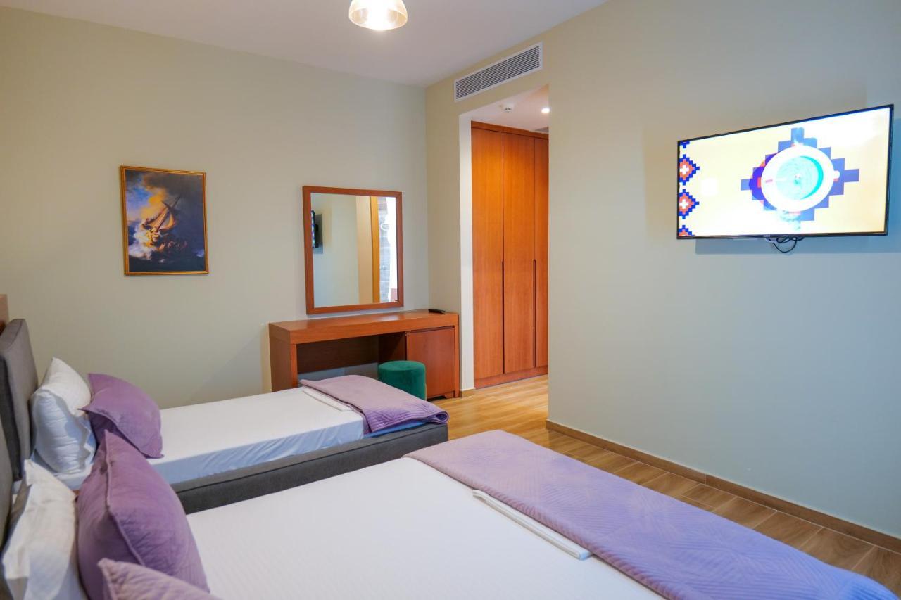 6 Milje Hotel Ksamil Extérieur photo